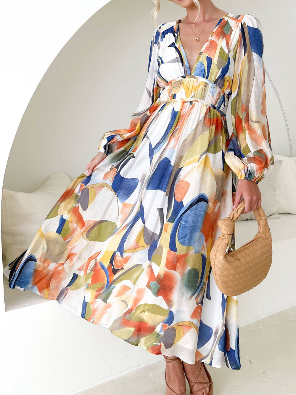Buntes Maxikleid mit geometrischem Muster
