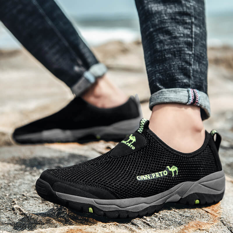 Men's Casual Lightweight Slip On Sneakers